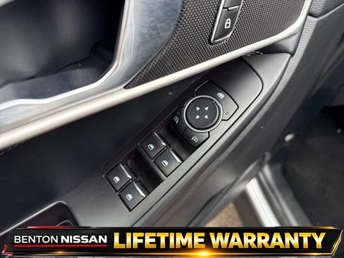 Used 2020 Ford Explorer XLT w/ Equipment Group 202A AWD/4WD image 13