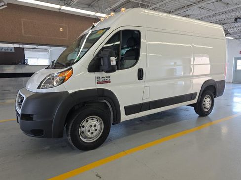 Used 2022 RAM ProMaster 2500 w/ Interior LED Lighting Group FWD image 2