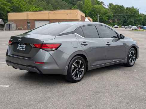 Used 2025 Nissan Sentra SV w/ All-Weather Package FWD image 9