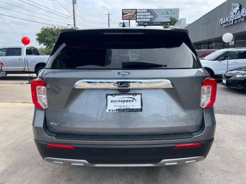 Used 2023 Ford Explorer XLT w/ Equipment Group 202A RWD image 7