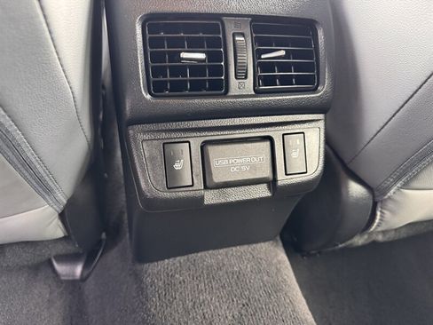 Used 2018 Subaru Outback 3.6R Limited AWD/4WD image 26