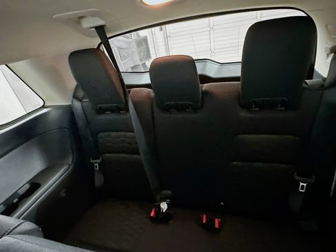 Used 2025 Nissan Pathfinder S image 28