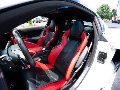 Used 2023 Chevrolet Corvette Stingray Preferred Cpe w/ Z51 Performance Package RWD image 32