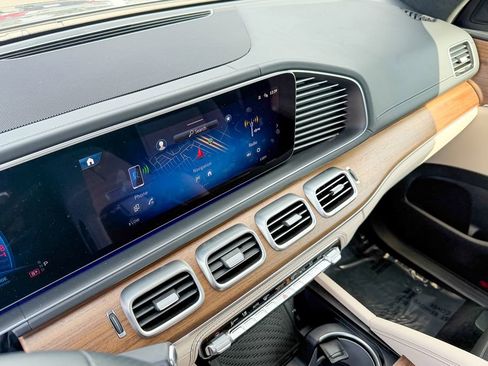 Used 2025 Mercedes-Benz GLE 63 AMG S image 28