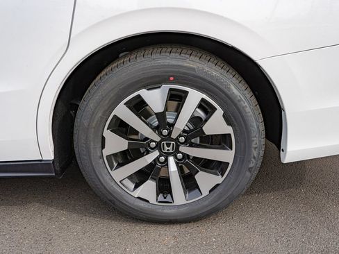 New 2026 Honda Odyssey EX-L image 10