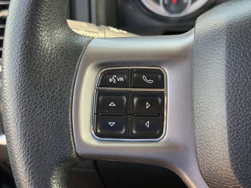 Used 2023 RAM 1500 Classic SLT AWD/4WD image 15