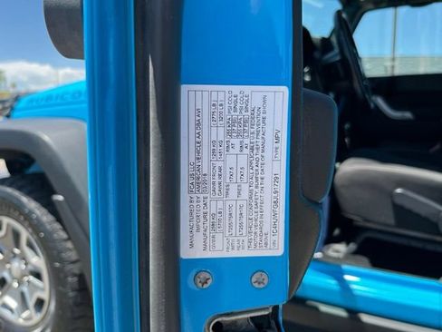 Used 2018 Jeep Wrangler Unlimited Rubicon w/ Cold Weather Group AWD/4WD image 29