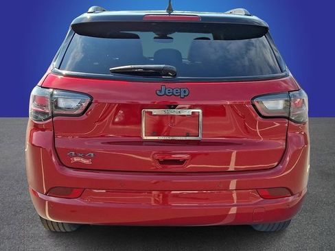 Used 2024 Jeep Compass Limited w/ Driver Assist Group I AWD/4WD image 5