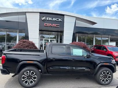 New 2026 GMC Canyon AT4 w/ Nightfall Edition