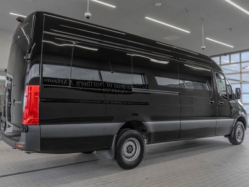 Used 2025 Mercedes-Benz Sprinter 3500 image 28
