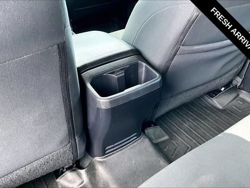 Used 2020 Toyota Tacoma TRD Off-Road AWD/4WD image 12