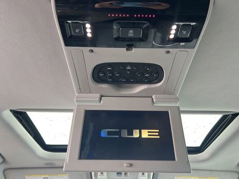 Used 2015 Cadillac Escalade ESV Premium image 28