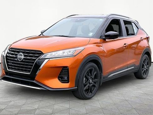 Used 2021 Nissan Kicks SR w/ Interior Electronics Package image 3