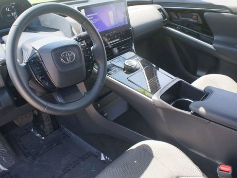 Used 2024 Toyota bZ4X FWD image 13