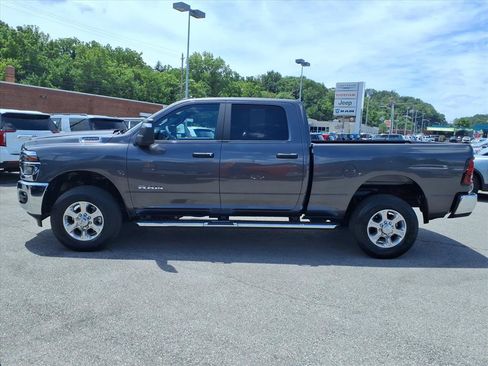 Used 2025 RAM 2500 Big Horn AWD/4WD image 7