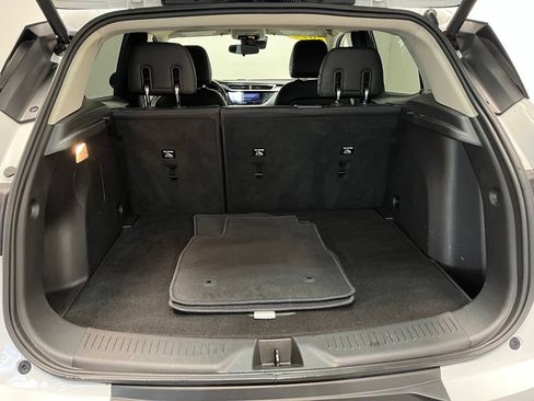 Used 2020 Buick Encore GX Preferred w/ Cold Weather Comfort Package AWD/4WD image 19