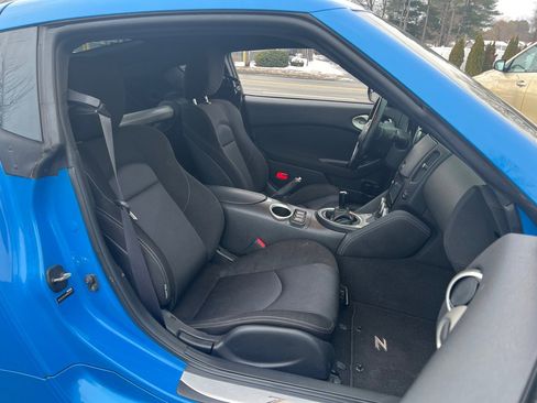 Used 2010 Nissan 370Z Coupe w/ Sport Pkg image 10