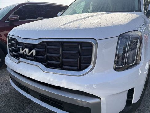 Used 2024 Kia Telluride S w/ S Sunroof Package image 9