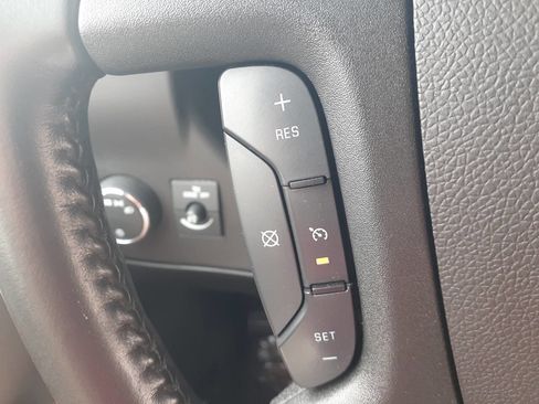 Used 2020 Chevrolet Express 3500 LS image 12