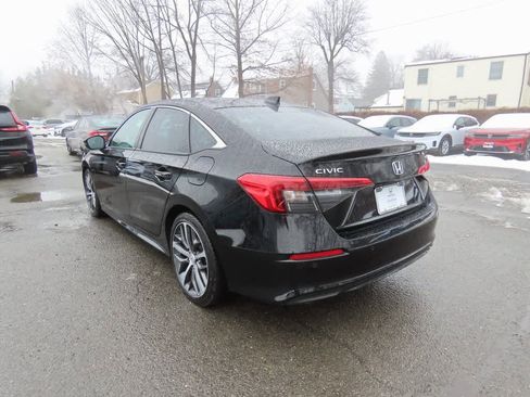 Certified 2023 Honda Civic Touring image 4