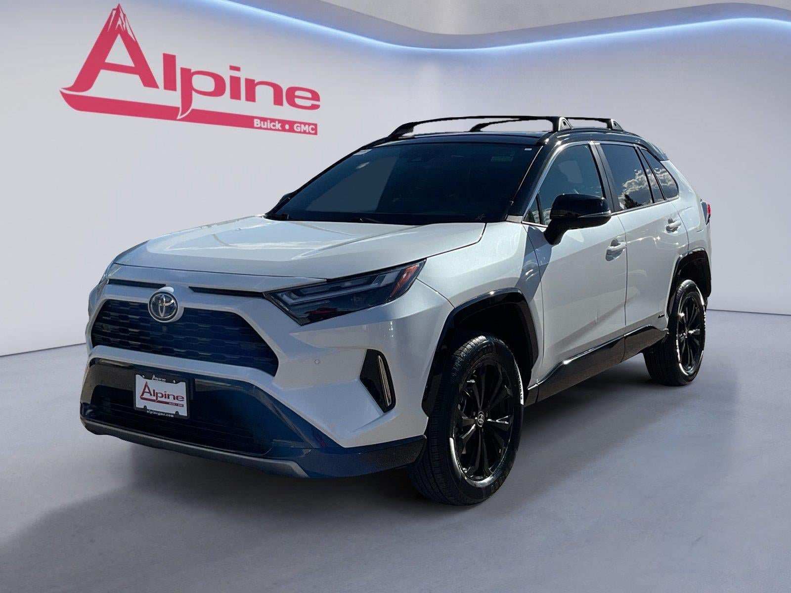 Used 2023 Toyota RAV4 XSE AWD/4WD image 1
