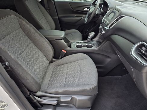 Used 2022 Chevrolet Equinox LT FWD image 13