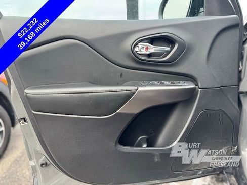 Used 2022 Jeep Cherokee Latitude Lux image 14