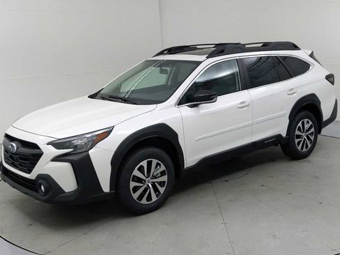 New 2025 Subaru Outback Premium image 4