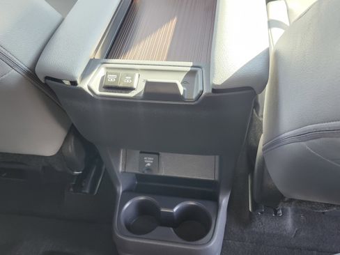 Used 2024 Toyota Sienna XLE w/ XLE Plus Package image 21