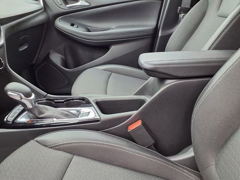 Used 2025 Buick Encore GX Preferred image 50