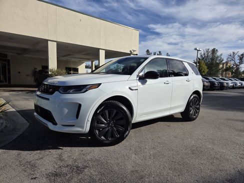 New 2025 Land Rover Discovery Sport S image 18