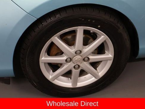 Used 2012 Toyota Prius C One image 7