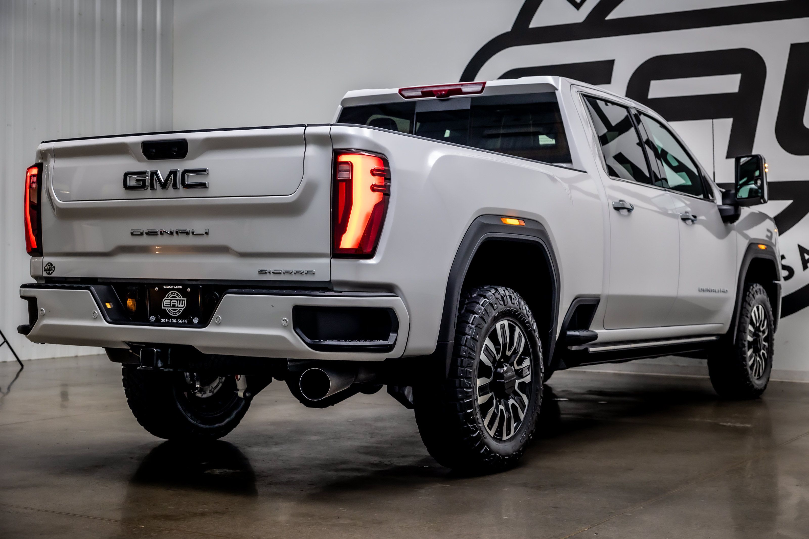 Used 2025 GMC Sierra 2500 Denali Ultimate AWD/4WD image 36
