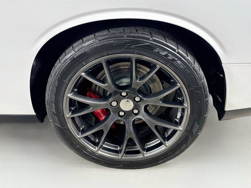 Used 2016 Dodge Challenger SRT w/ Technology Group RWD image 34