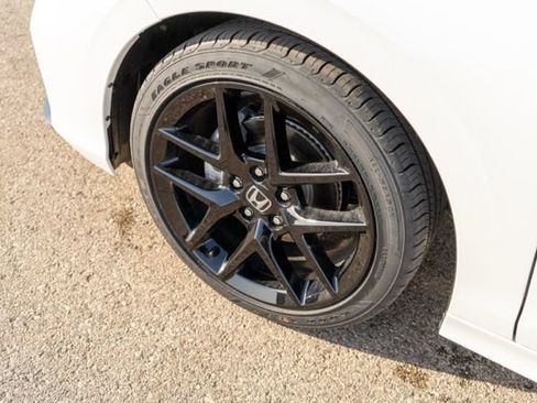 Used 2024 Honda Civic Sport image 12