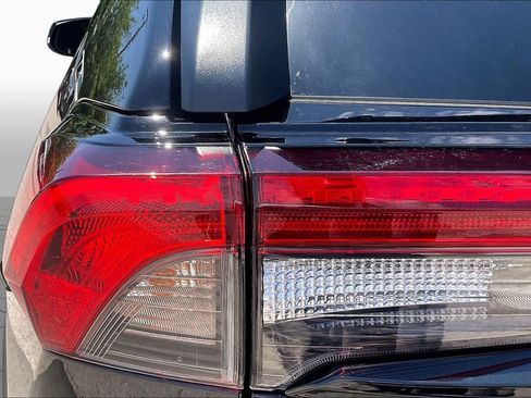 Used 2025 Toyota RAV4 XLE w/ Convenience Package FWD image 29