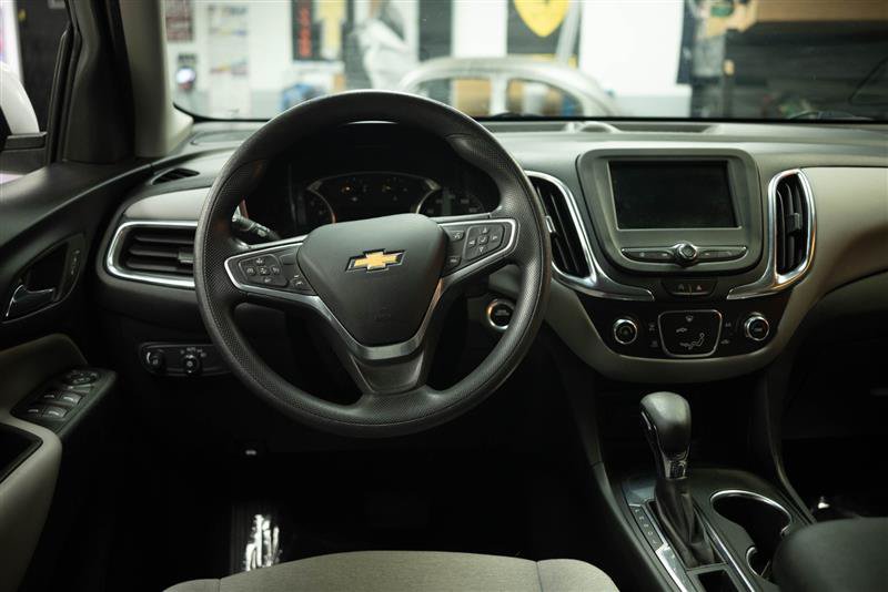 Used 2022 Chevrolet Equinox LT FWD image 18