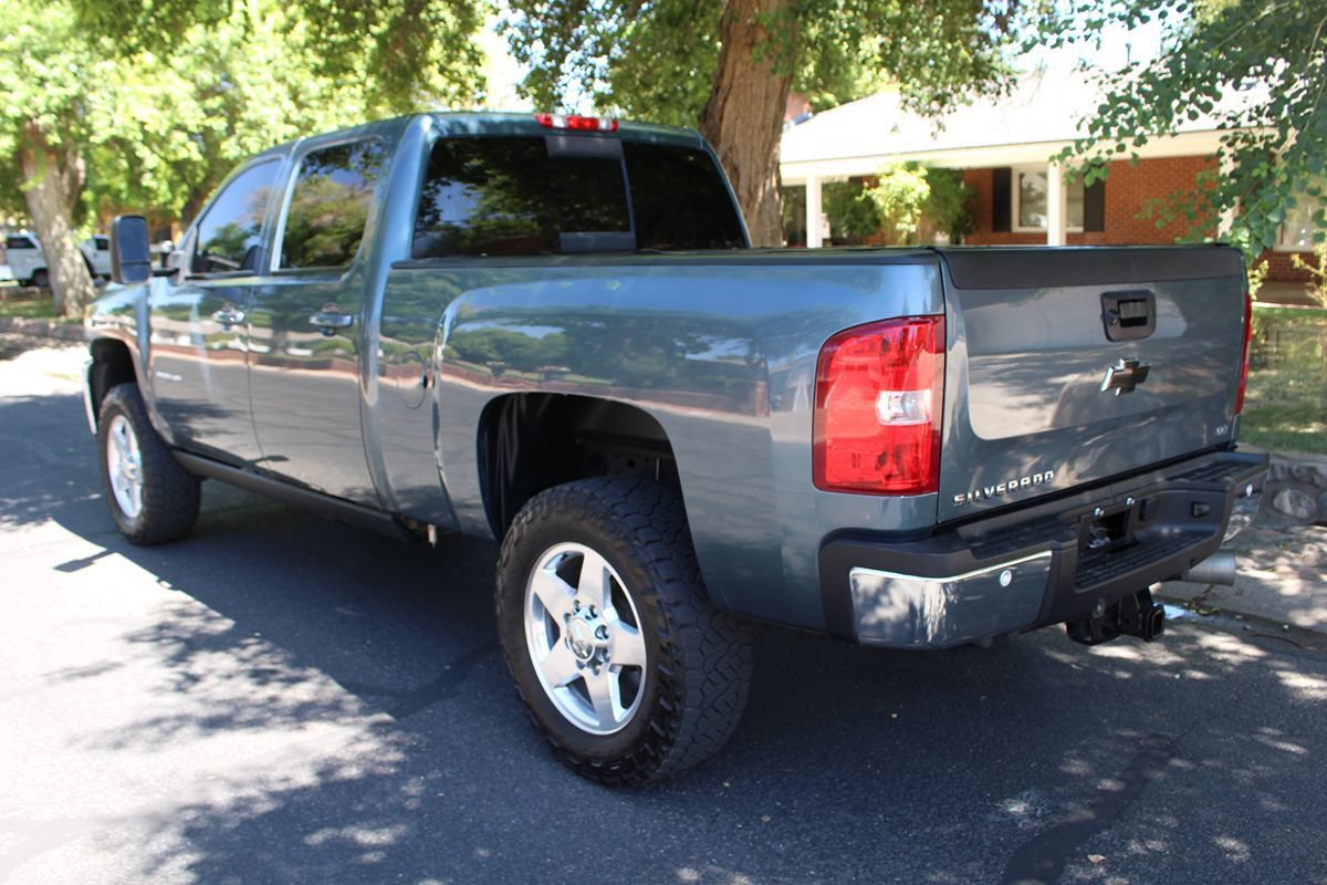 Used 2013 Chevrolet Silverado 2500 LTZ w/ LTZ Plus Package AWD/4WD image 33