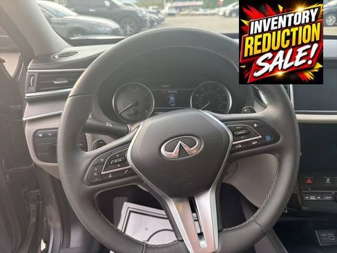 Used 2023 INFINITI QX50 Luxe AWD/4WD image 5