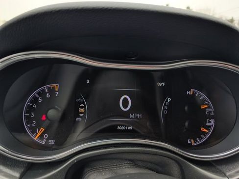 Used 2019 Jeep Grand Cherokee Altitude image 22