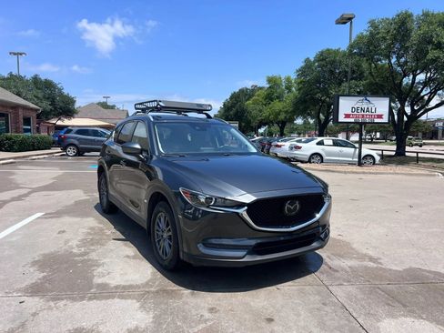 Used 2019 MAZDA CX-5 Touring FWD image 1