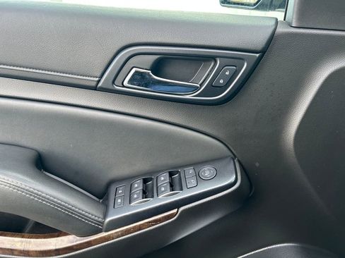 Used 2017 Chevrolet Tahoe LT image 13