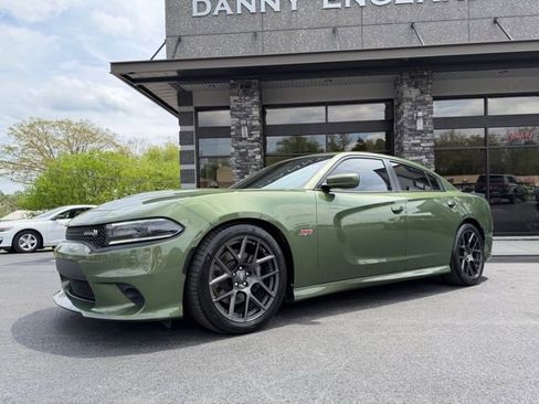 Used 2018 Dodge Charger R/T Scat Pack image 14