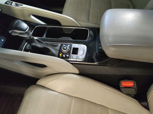 Used 2020 Kia Telluride SX w/ SX Prestige Package AWD/4WD image 26