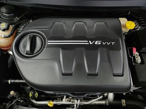 Used 2016 Jeep Cherokee Limited AWD/4WD image 37