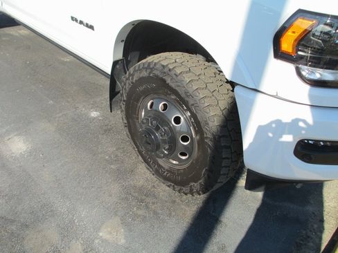 Used 2024 RAM 3500 Limited w/ Night Edition image 14