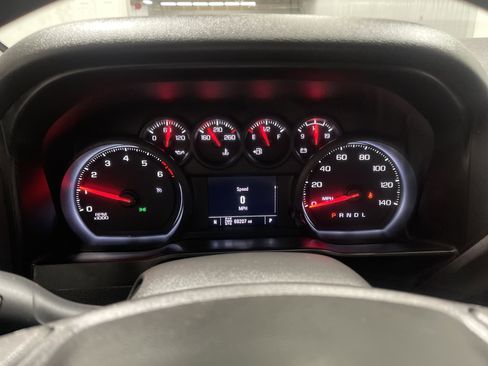 Used 2020 Chevrolet Silverado 1500 Custom w/ Custom Max Trailering Package AWD/4WD image 30