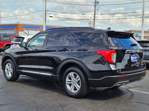 Used 2022 Ford Explorer XLT w/ Equipment Group 202A image 3