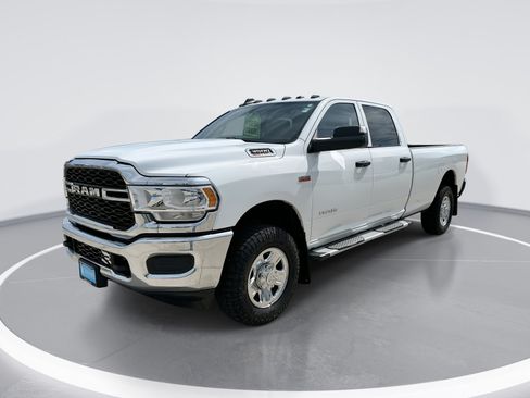 Used 2022 RAM 3500 Tradesman w/ Chrome Appearance Group AWD/4WD image 1