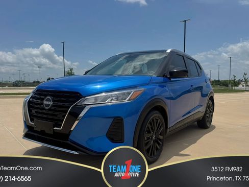 Used 2023 Nissan Kicks SV FWD image 1